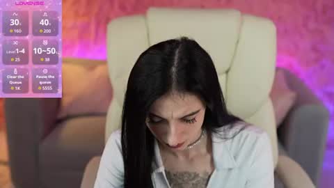 emilyymoon online show from 06-17-26, 07:00