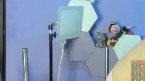 Snapshot of emira199 chatting on 01-07-25, 04:18 emira199 online show from 01-07-25, 04:18