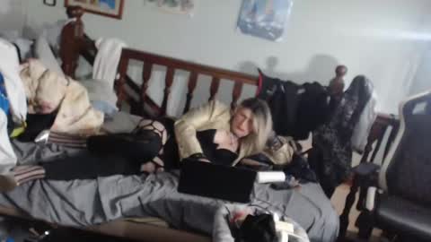 emma online show from 03-09-25, 08:21