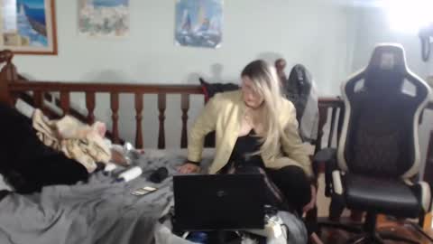 emma online show from 03-11-25, 06:21