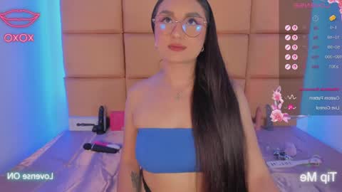 Snapshot of emma__js_ chatting on 04-30-26, 08:15 emma__js_ online show from 04-30-26, 08:15