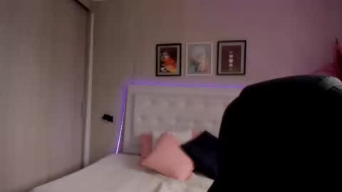 Emma online show from 02-21-26, 04:30