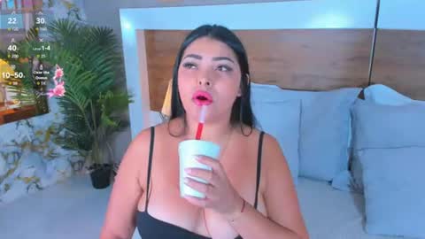 Snapshot of emma_bakker_ chatting on 06-25-26, 06:51 Emma online show from 06-25-26, 06:51