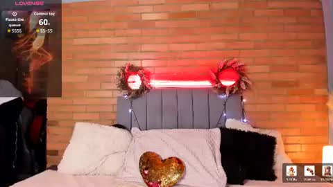 Hey Im EmmaHelp me reach 100 likes online show from 07-06-26, 07:05