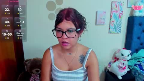 emma_boo_ online show from 10-31-25, 04:19