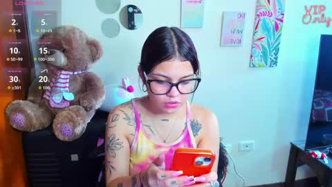 emma_boo_ online show from 05-20-26, 03:07