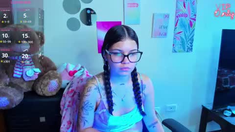 emma_boo_ online show from 06-03-26, 02:44