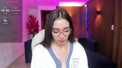 Snapshot of emma_caarter chatting on 06-30-26, 04:13 emma_caarter online show from 06-30-26, 04:13