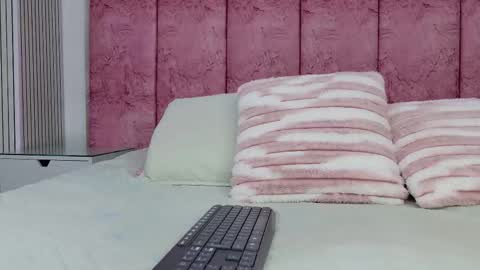 Emma online show from 02-26-26, 03:05