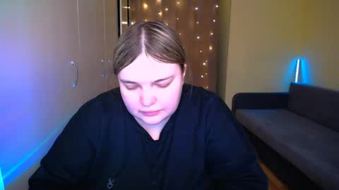 Snapshot of emma_dorn chatting on 04-22-26, 09:11 Eva online show from 04-22-26, 09:11