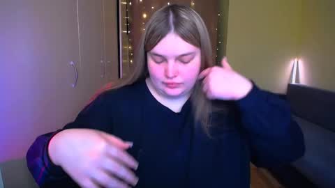 Snapshot of emma_dorn chatting on 04-26-26, 08:12 Eva online show from 04-26-26, 08:12