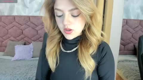 Emma  online show from 10-07-25, 05:59