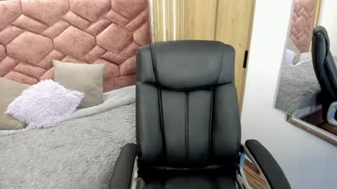 Emma  online show from 10-09-25, 05:16