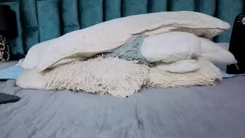 Emma online show from 02-13-26, 07:54