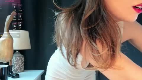 emma_groot online show from 10-05-25, 06:12