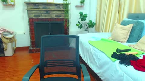 Tell me Emma online show from 04-17-26, 02:09