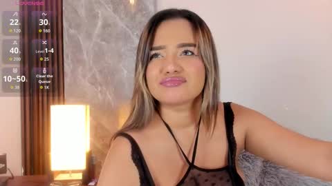 Snapshot of emma_hunter_ chatting on 10-22-25, 04:24 Emma online show from 10-22-25, 04:24