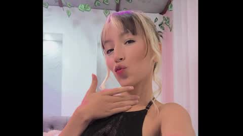 Snapshot of emma_jan_ chatting on 06-03-26, 07:41 Emma jan online show from 06-03-26, 07:41