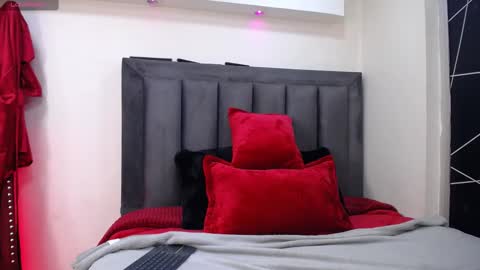 Emma 3 online show from 09-16-25, 08:21