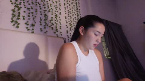 Snapshot of emma_johnson_ chatting on 10-19-25, 04:46 emma_johnson_ online show from 10-19-25, 04:46