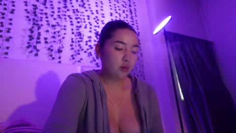 Snapshot of emma_johnson_ chatting on 10-24-25, 01:57 emma_johnson_ online show from 10-24-25, 01:57