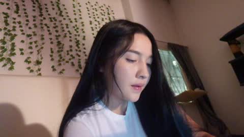 Snapshot of emma_johnson_ chatting on 10-27-25, 01:53 emma_johnson_ online show from 10-27-25, 01:53