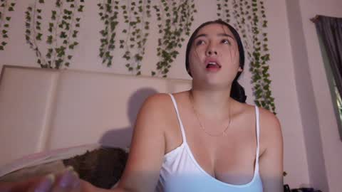 Snapshot of emma_johnson_ chatting on 11-21-25, 02:10 emma_johnson_ online show from 11-21-25, 02:10