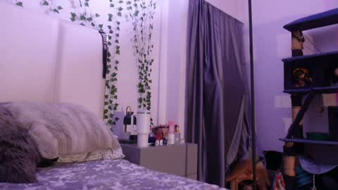 Snapshot of emma_johnson_ chatting on 12-14-25, 01:44 emma_johnson_ online show from 12-14-25, 01:44