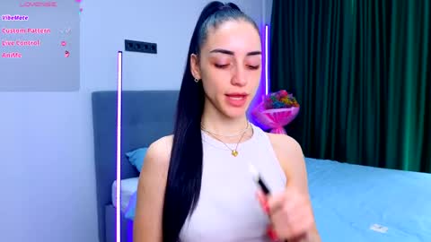 Snapshot of emma_jordan chatting on 04-16-26, 10:27 Emma online show from 04-16-26, 10:27