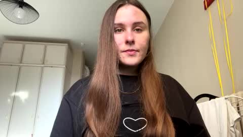emma_just online show from 02-12-25, 09:52
