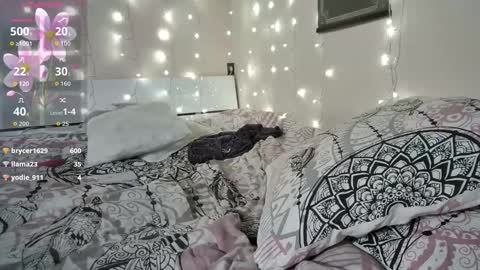 emma_just online show from 03-13-26, 08:37