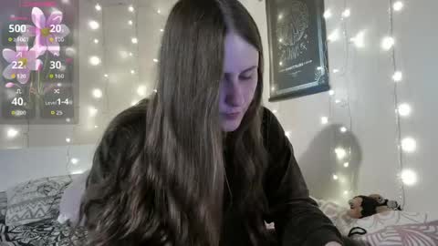 Snapshot of emma_just chatting on 04-23-26, 04:20 emma_just online show from 04-23-26, 04:20