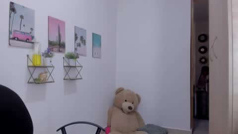 whises lits        online show from 02-11-26, 01:49