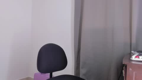 Snapshot of emma_lean chatting on 08-02-26, 10:08 whises lits online show from 08-02-26, 10:08