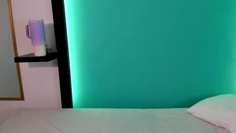 Snapshot of emma_lust420 chatting on 02-02-26, 01:21 online show from 02-02-26, 01:21