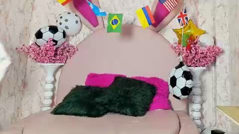 Snapshot of emma_luxx_ chatting on 07-05-26, 11:50 Emma online show from 07-05-26, 11:50