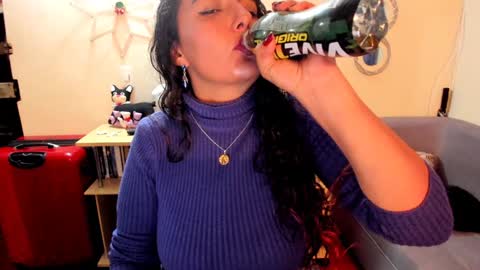 Snapshot of emma_luxy chatting on 01-13-25, 04:50 emma luxy online show from 01-13-25, 04:50