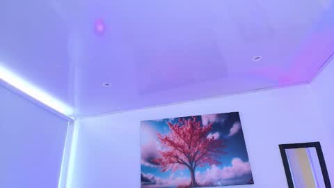 Emma Monserratt online show from 11-01-25, 07:38