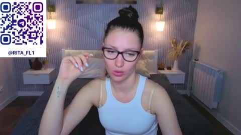 Emma Myer online show from 04-29-26, 02:26