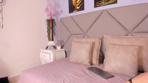 emma_n_sean online show from 05-30-26, 11:18