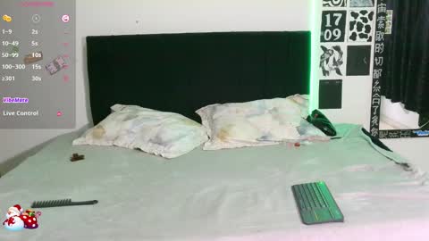 Snapshot of emma_ortega chatting on 12-18-24, 01:34 emma ortega online show from 12-18-24, 01:34