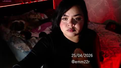 Snapshot of emma_ruiiz_ chatting on 04-26-26, 03:37 emma online show from 04-26-26, 03:37
