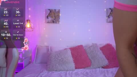 Emma Softt online show from 04-14-26, 03:45