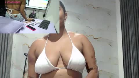 Snapshot of emma_trons_ chatting on 08-04-26, 01:31 emma_trons_ online show from 08-04-26, 01:31