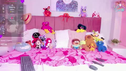 Snapshot of emma_wilder_ chatting on 02-21-26, 09:05 Emma online show from 02-21-26, 09:05