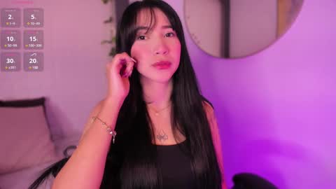 Snapshot of emma_woods__ chatting on 01-07-25, 11:48 emma_woods__ online show from 01-07-25, 11:48