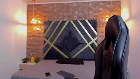 EMMA online show from 03-30-26, 05:47