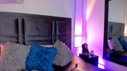 emma becket online show from 02-25-25, 03:42