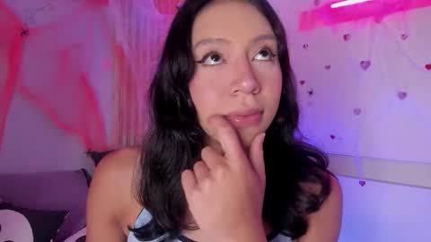 emmaclark_1 online show from 10-27-25, 09:08