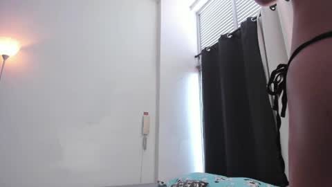 emmaclark_1 online show from 06-05-26, 09:20